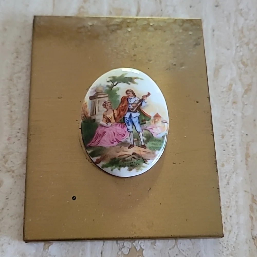 Vintage Frame & Photographs - Picture 4 of 12